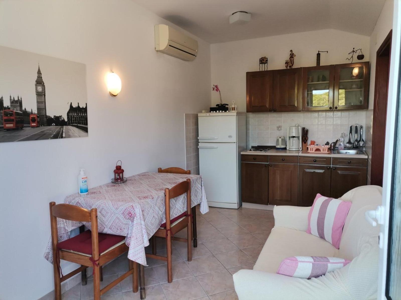 Apartments With A Parking Space Kampor, Rab - 5032 Esterno foto
